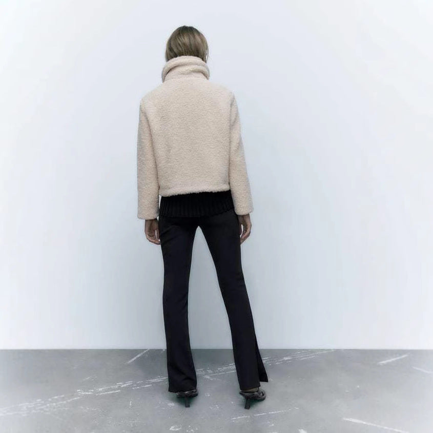 Peggy – Elegancka, modna, krótka kurtka damska typu teddy