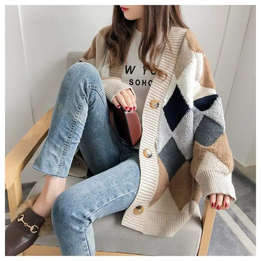 Vanessa | Kardigan damski | Oversize, z dekoltem w serek i zapięciem na guziki, na jesień