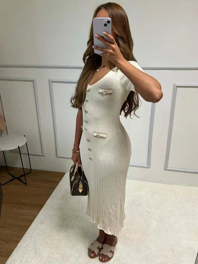 Christine | Sukienka damska długa z guzikami i dekoltem w serek, elegancka i stylowa