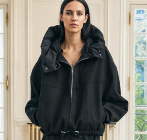 Rosalie – damski, elegancki płaszcz w stylu streetwearowym z kapturem