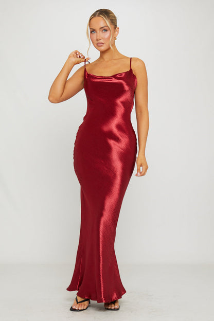Aurora | Burgundowa satynowa sukienka maxi