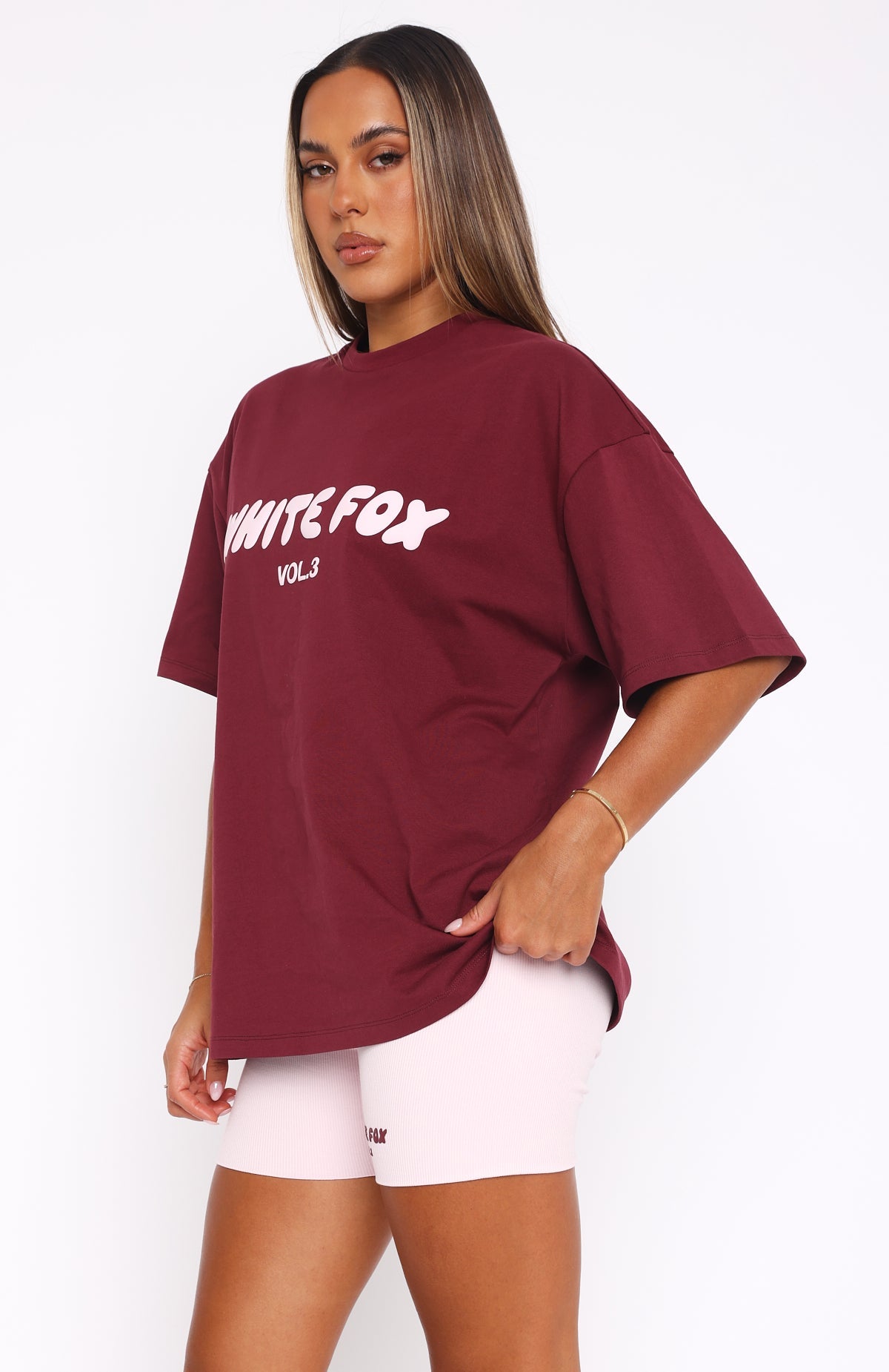 Rosalie | Damski t-shirt oversize czerwony velvet wygodny streetwear