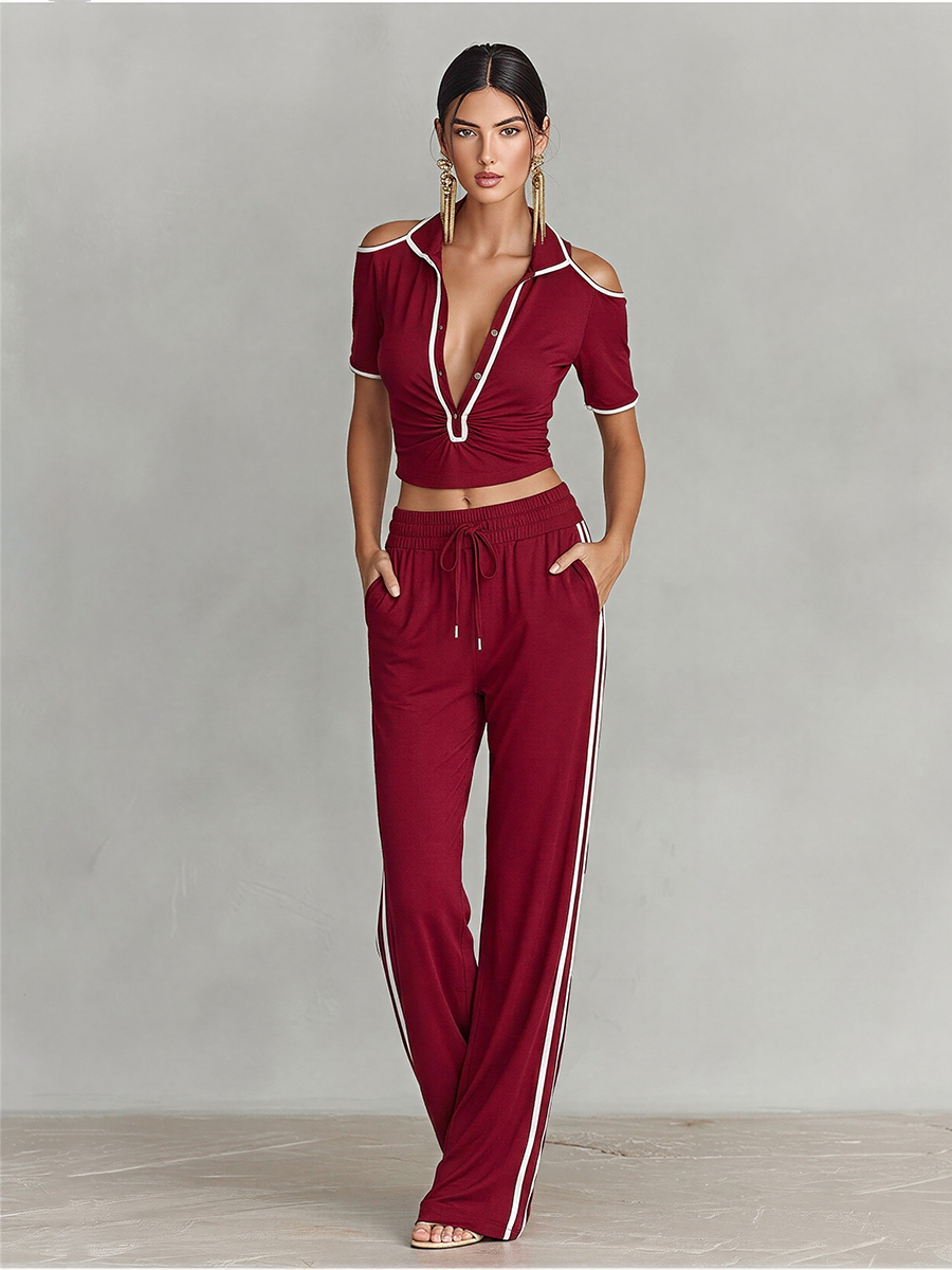 Carroll | Damski komplet dresowy bordowy z dzianiny crop top cold shoulder