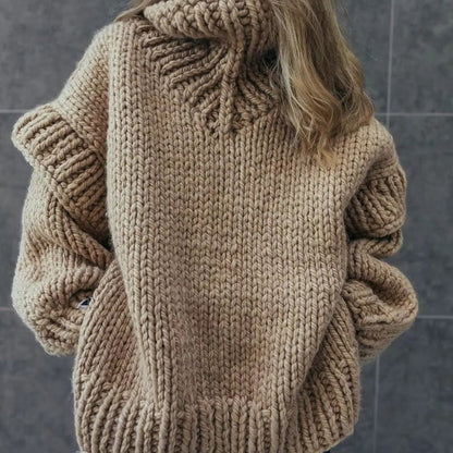 Tamara - Oversized sweter z długim rękawem, golfem i prążkowanymi detalami