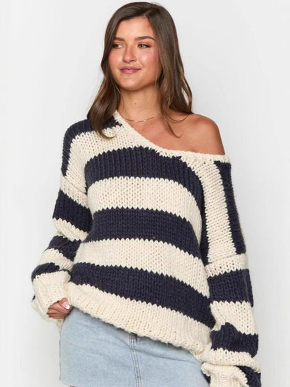Megan | Damski gruby sweter dzianinowy w paski z odkrytymi ramionami