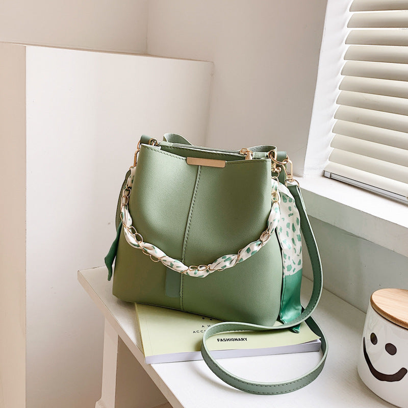 Danielle | Damska letnia torebka crossbody z łańcuszkiem, modna wszechstronna