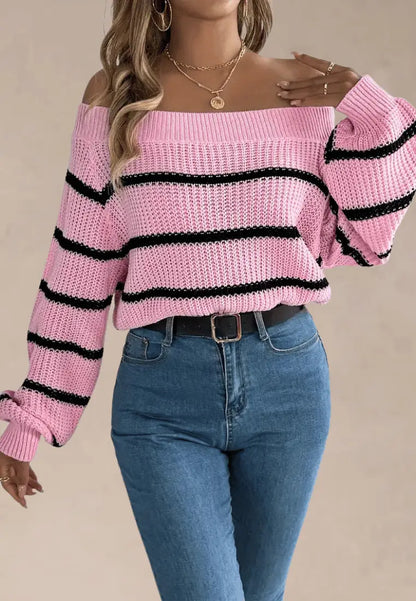 Matilda | Różowy sweter damski w czarne paski z odkrytymi ramionami