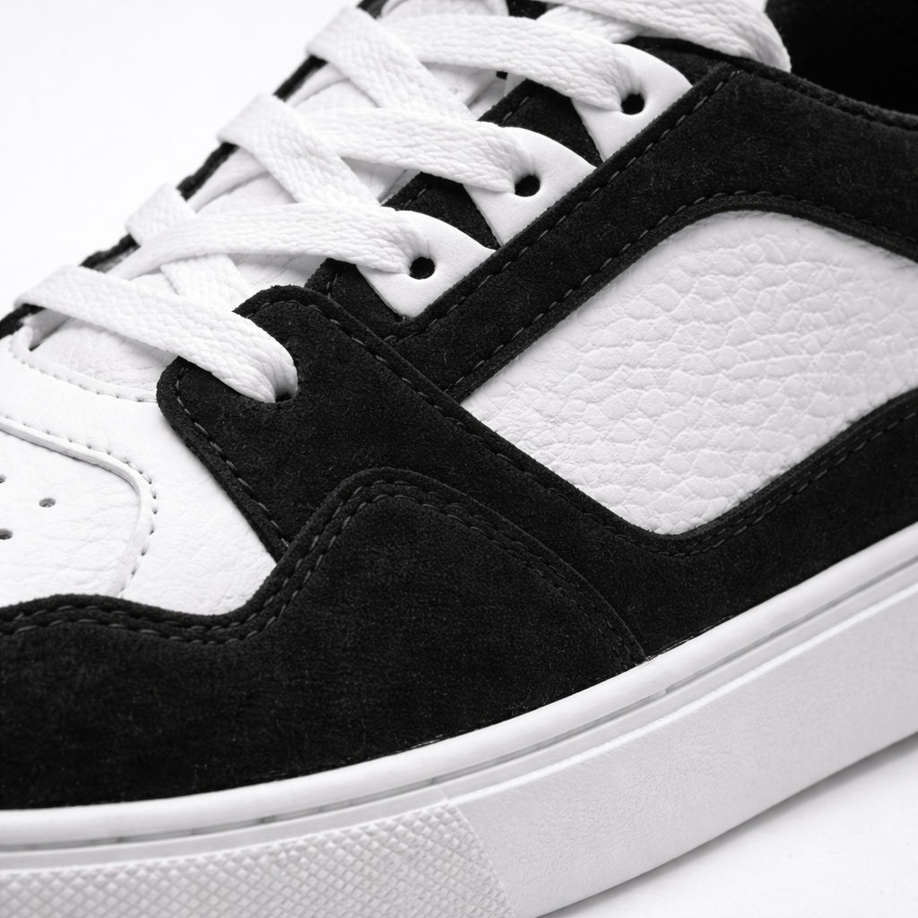 Judith | Damskie sneakersy czarno-białe sznurowane o miejskim
