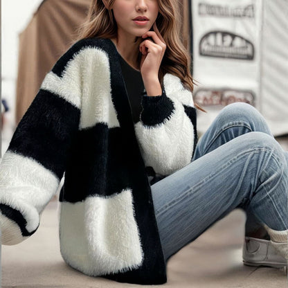 Lexi – damski luźny, modny sweter z dzianiny w paski