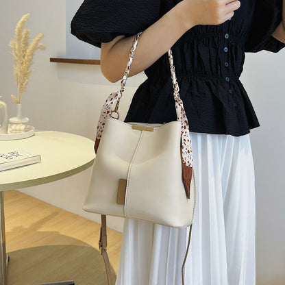 Danielle | Damska letnia torebka crossbody z łańcuszkiem, modna wszechstronna