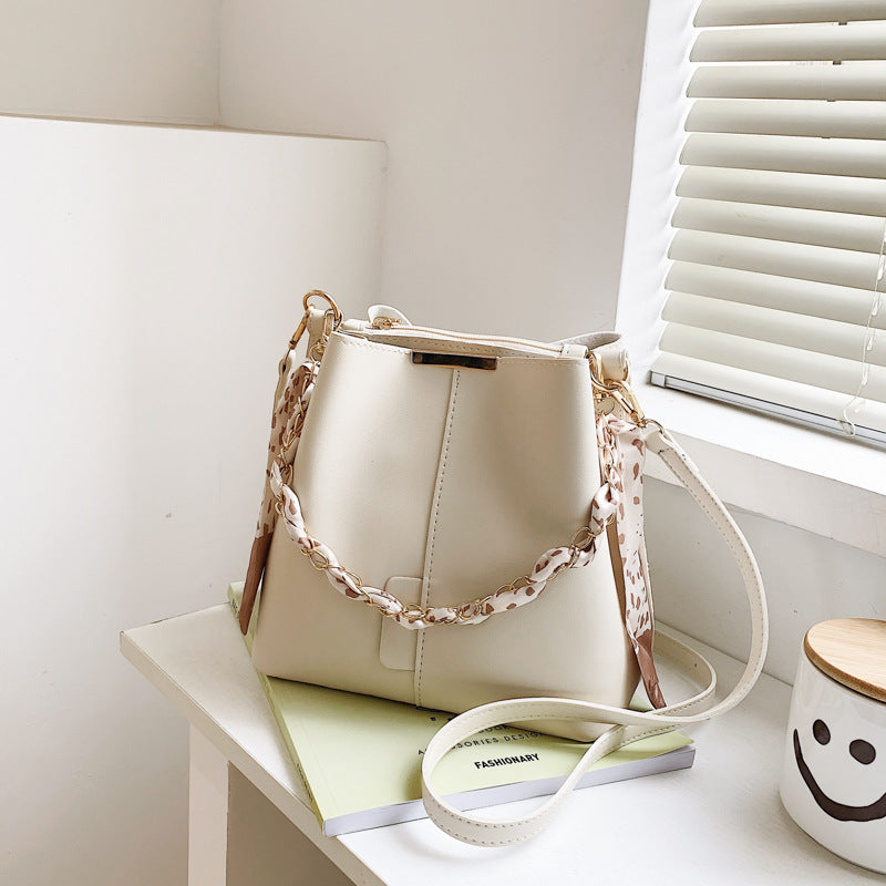 Danielle | Damska letnia torebka crossbody z łańcuszkiem, modna wszechstronna