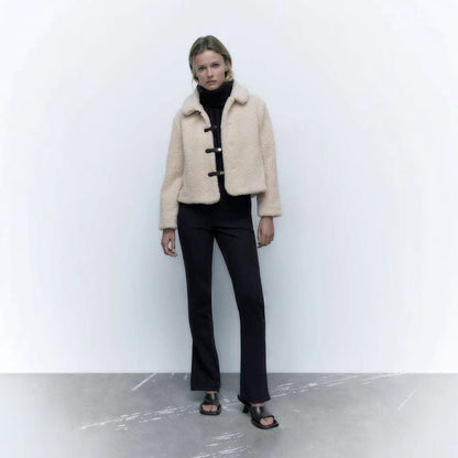 Peggy – Elegancka, modna, krótka kurtka damska typu teddy