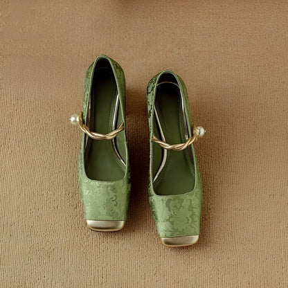 Ramona - Eleganckie stylowe damskie buty na obcasie słupkowym z tłoczeniem