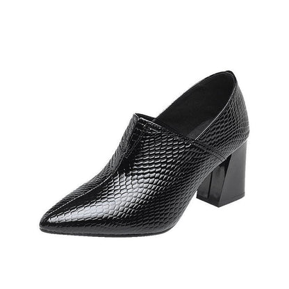 Jade | Damskie eleganckie czółenka na obcasie z fakturą, stylowe wykończenie