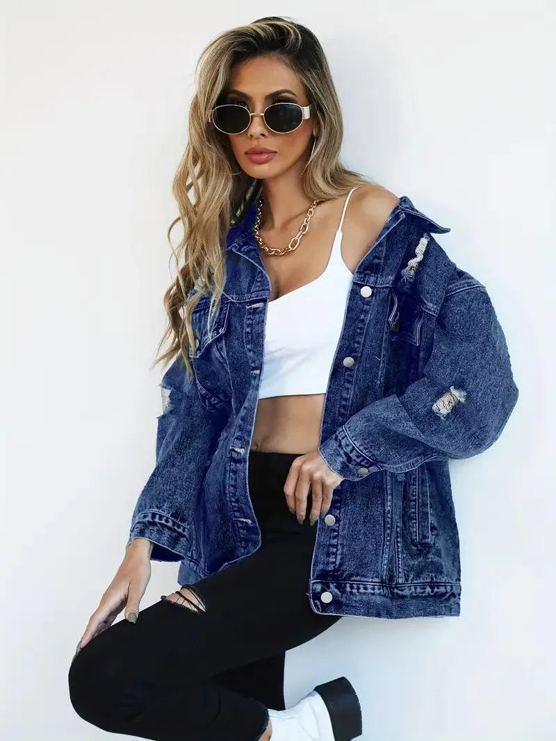 Megan | Damska oversize kurtka jeansowa z przetarciami, modny i casualowy fason