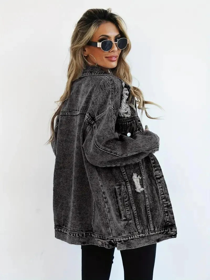 Megan | Damska oversize kurtka jeansowa z przetarciami, modny i casualowy fason
