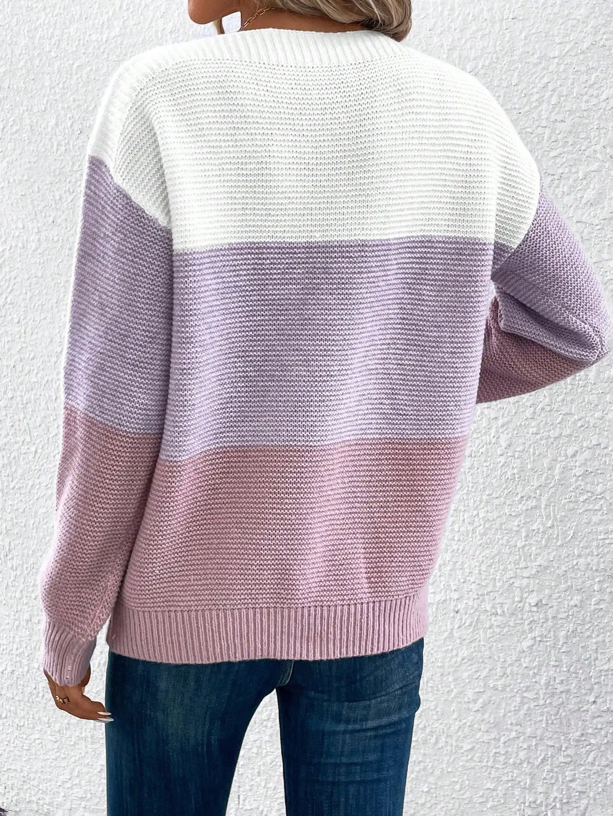 Evadne - Damski sweter w pastelowe pasy – wygodny i stylowy na co dzień