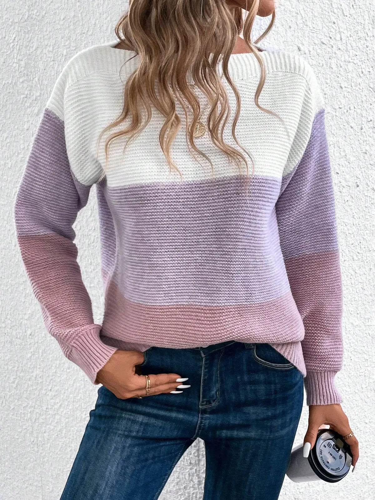 Evadne - Damski sweter w pastelowe pasy – wygodny i stylowy na co dzień