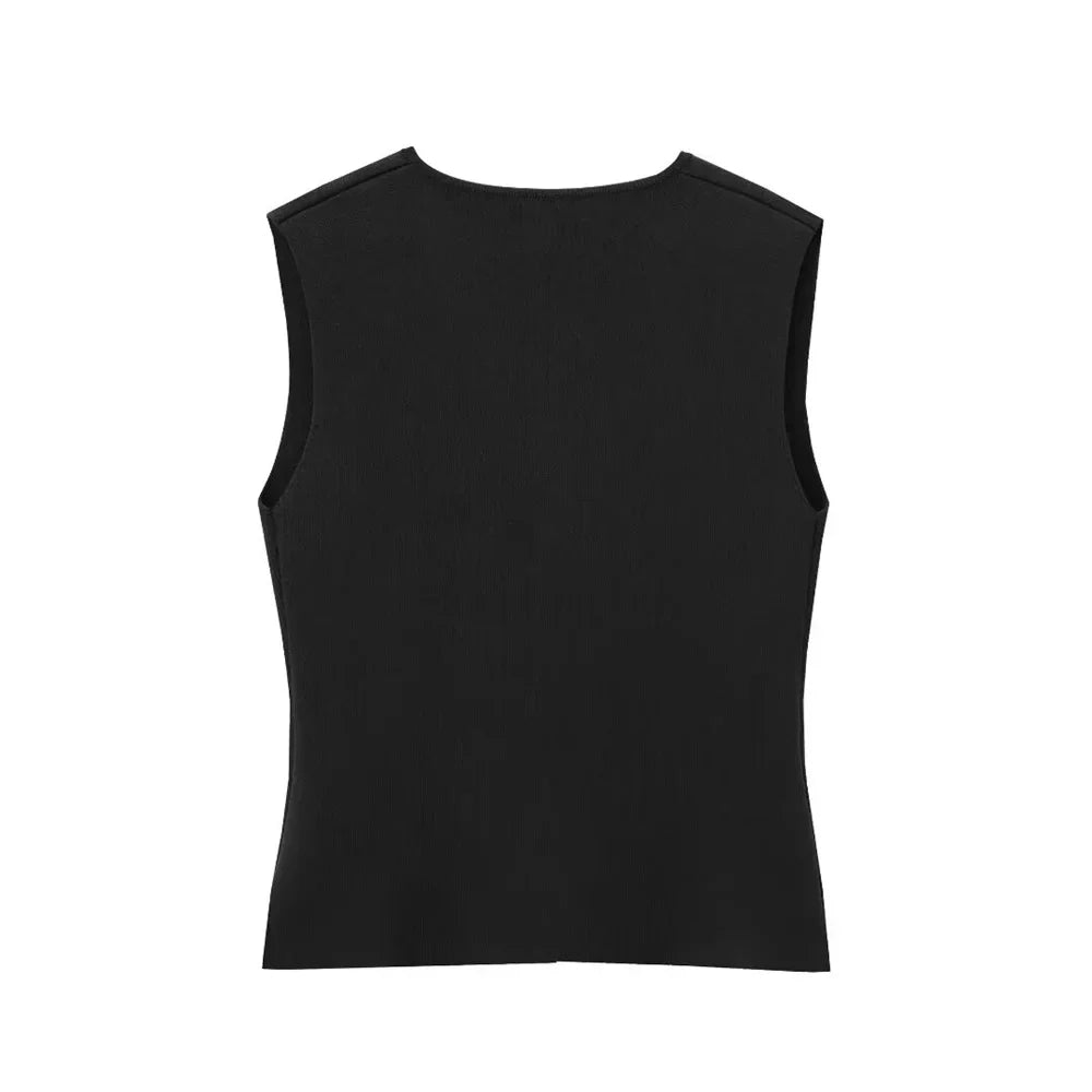 Leona – damski sweter z asymetrycznymi guzikami