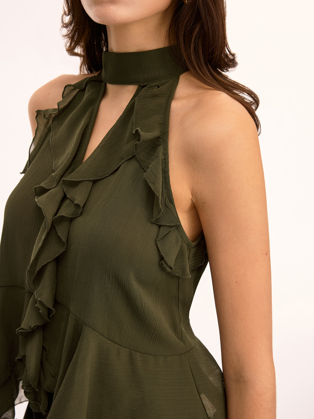 Carlena | Top damski typu halter z falbaną i peplum z szyfonu, elegancki fason