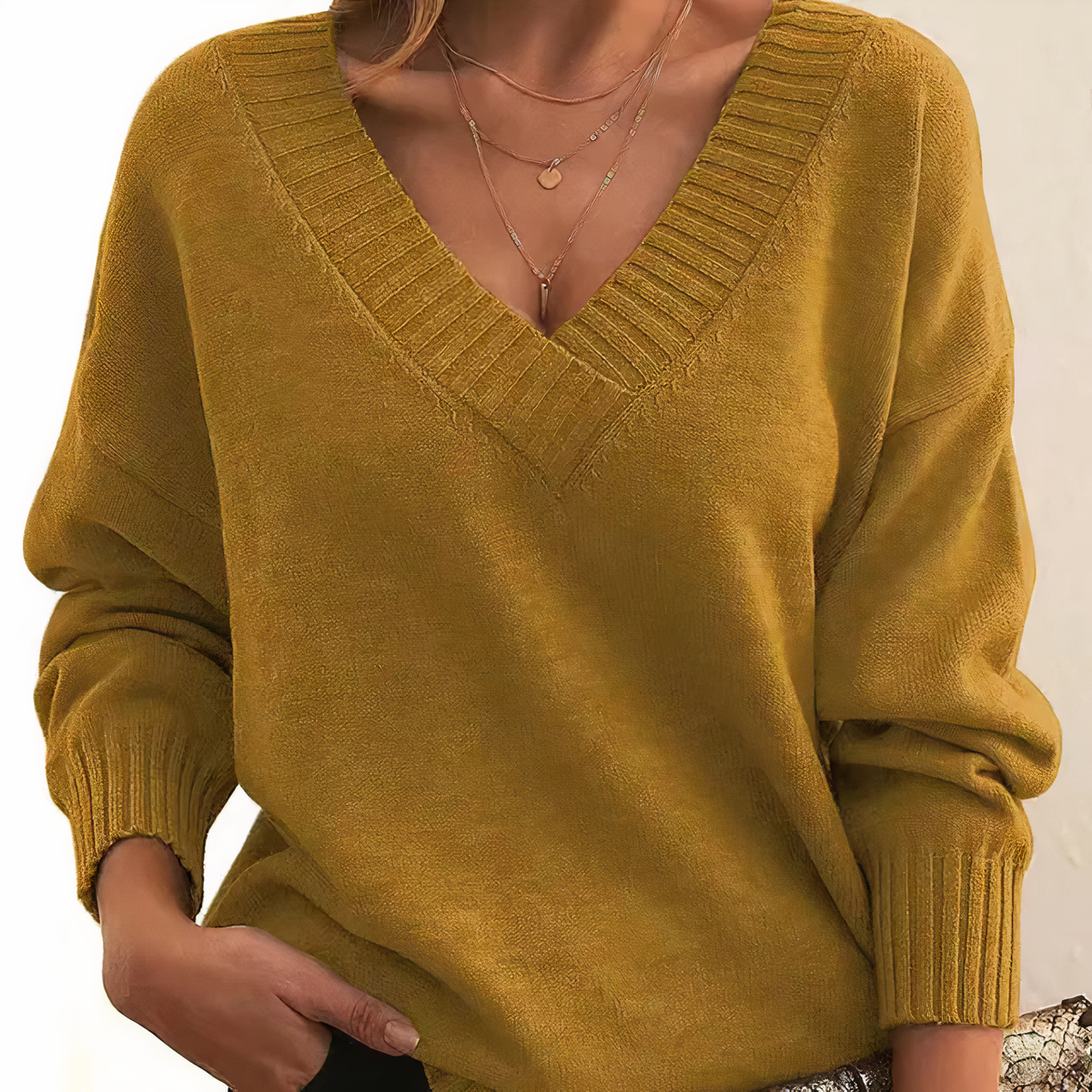 Viya | Damski sweter z dekoltem w serek