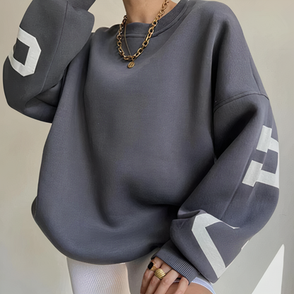 Nina – współczesny damski sweter oversize
