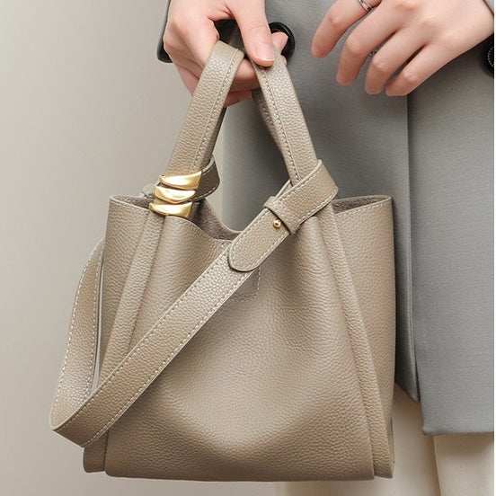 Laura | Skórzana damska torebka mini typu bucket crossbody