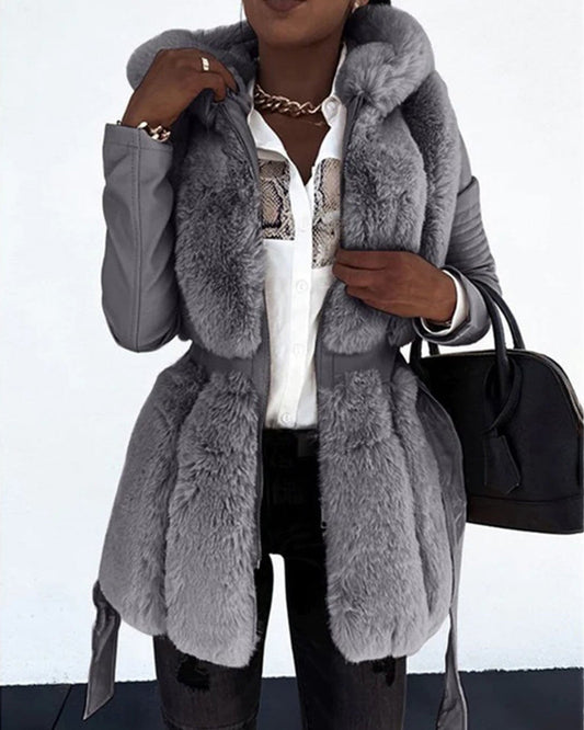 Ilona | Damska zimowa kurtka z ekoskóry z kapturem, ciepły i stylowy fason na zimowe dni