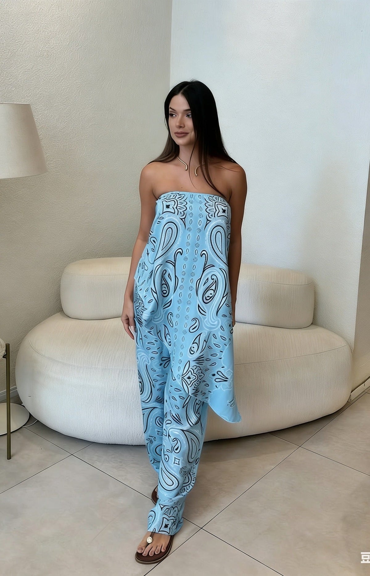 Nena | kombinezon damski o luźnym kroju z modnym wzorem, casualowy i stylowy