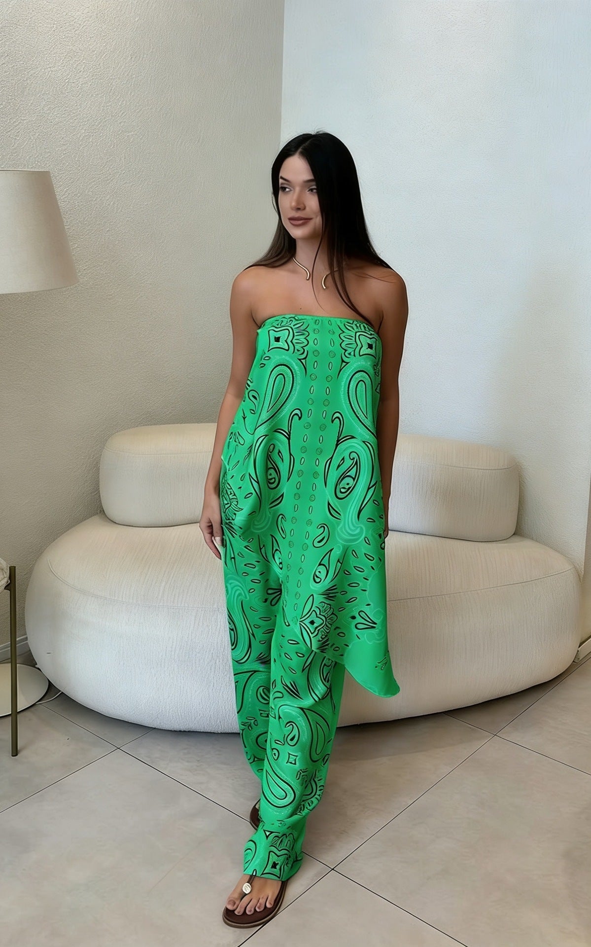 Nena | kombinezon damski o luźnym kroju z modnym wzorem, casualowy i stylowy
