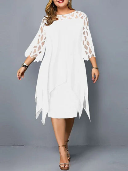 Hattie - Elegancka sukienka plus size z szyfonową warstwą i ażurowymi rękawami