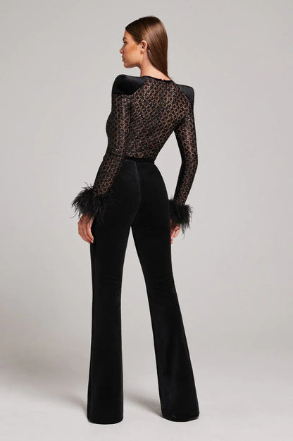 Adrianna – Eleganckie wieczorowe body z piórami dla kobiet