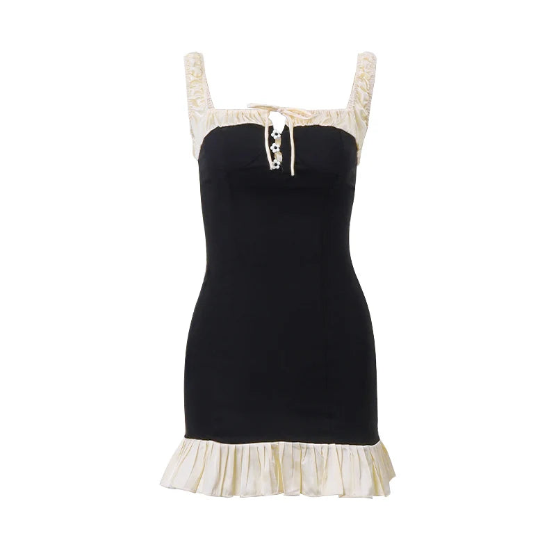 Zerelle - Elegancka Sukienka Mini z Plisowanymi Detalami