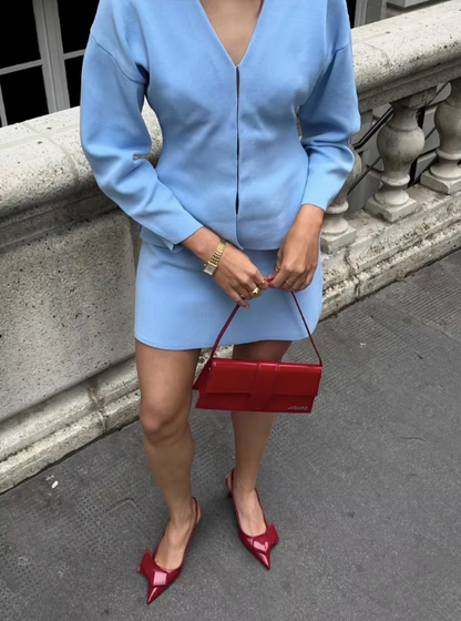 Deja – współczesny zestaw damski: blazer i mini spódniczka
