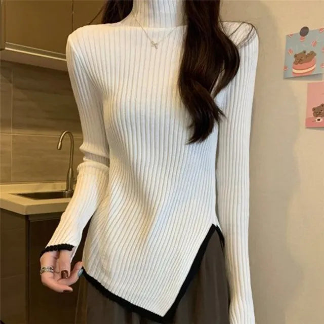 Emilia - Damski sweter z wysokim kołnierzem
