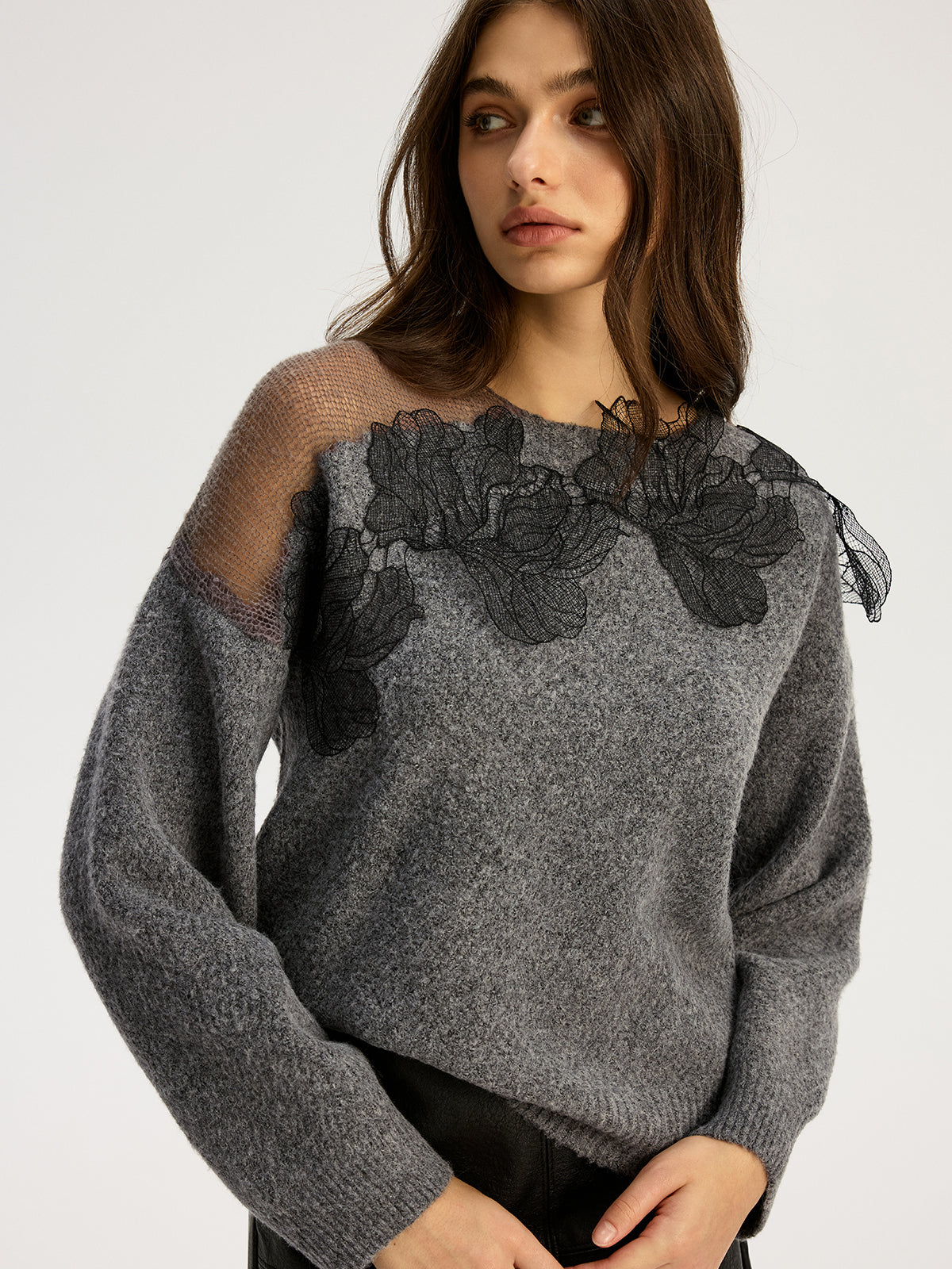 Reba | Sweter damski z koronkową aplikacją na ramionach, stylowy dzianinowy