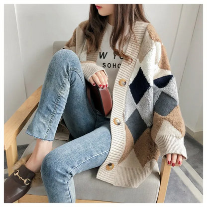 Vanessa | Kardigan damski | Oversize, z dekoltem w serek i zapięciem na guziki, na jesień