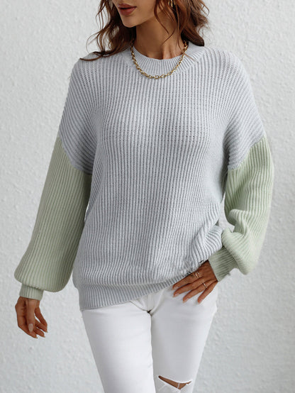 Shawna – Elegancki, modny sweter damski z okrągłym dekoltem i kontrastowymi rękawami