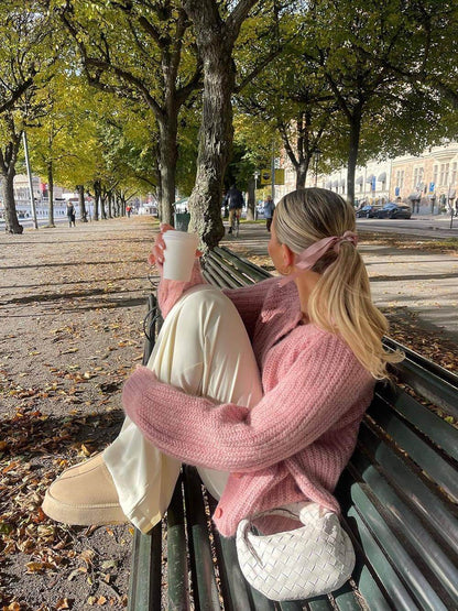 Nicole – wygodny damski sweter z dzianiny – miękki i stylowy