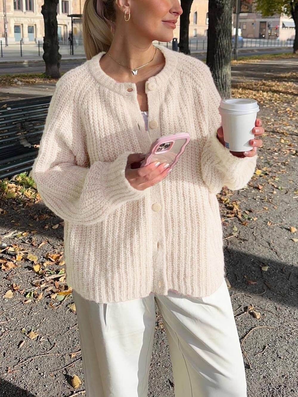 Nicole – wygodny damski sweter z dzianiny – miękki i stylowy