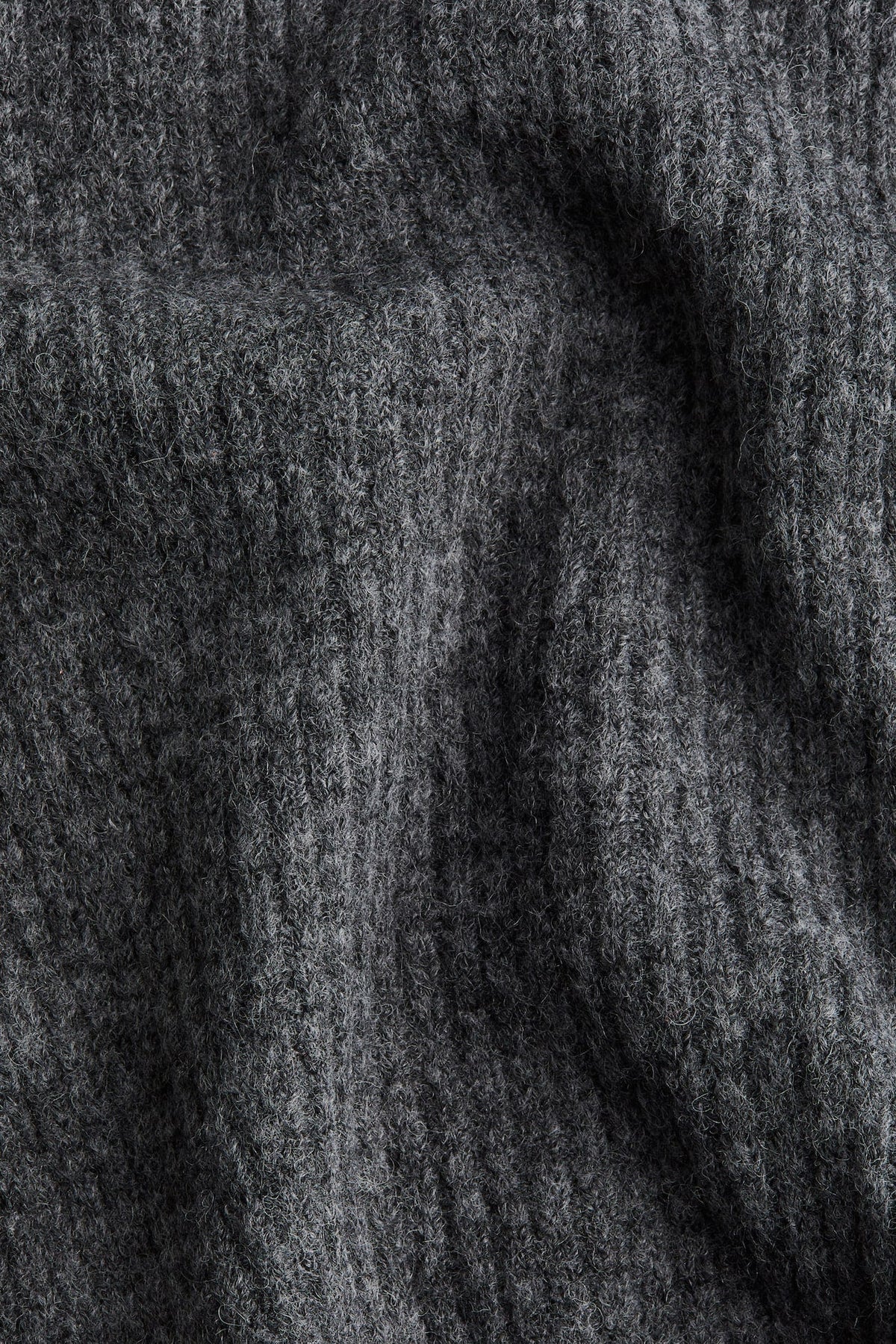 Soly | Sweter z odkrytymi ramionami