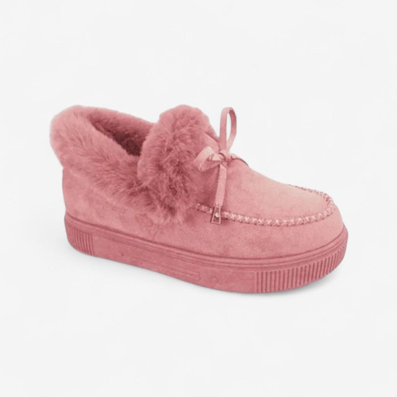 Natalia - buty z okrągłym noskiem, ozdobną frędzelką i wsuwanym fasonem