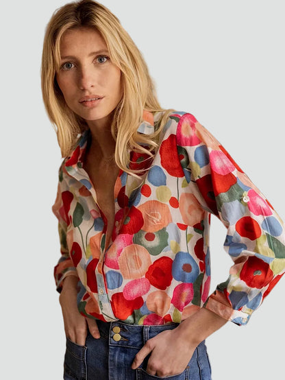 Katey | Elegancka bluzka damska w kwiatowy print zapinana na guziki